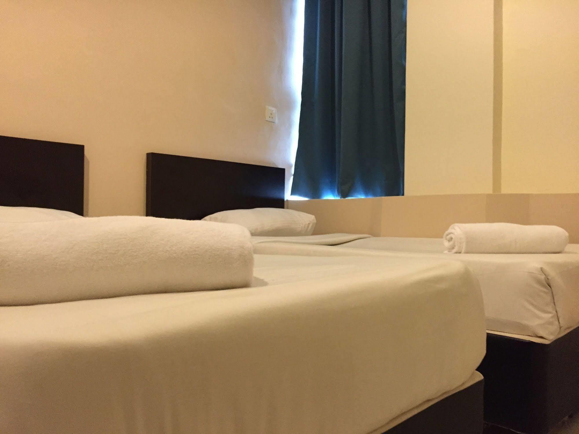 Oyo 90235 Hotel Inap Sri Gombak Batu Caves Екстериор снимка